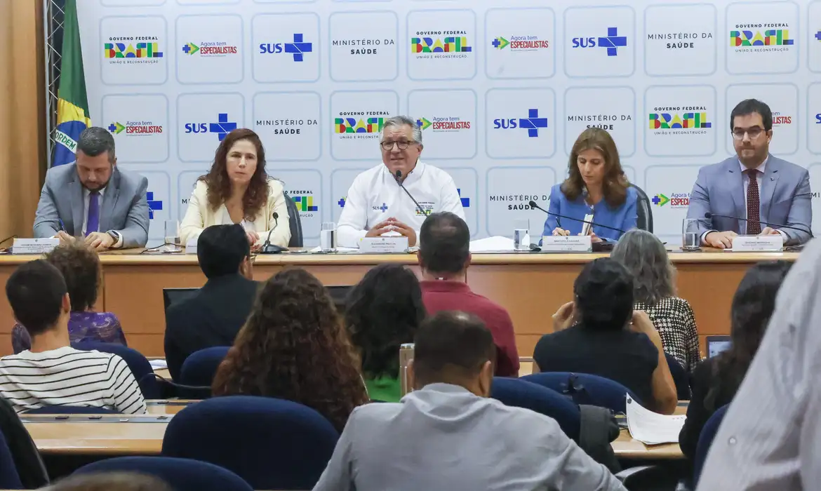 coletiva ministério da saúde