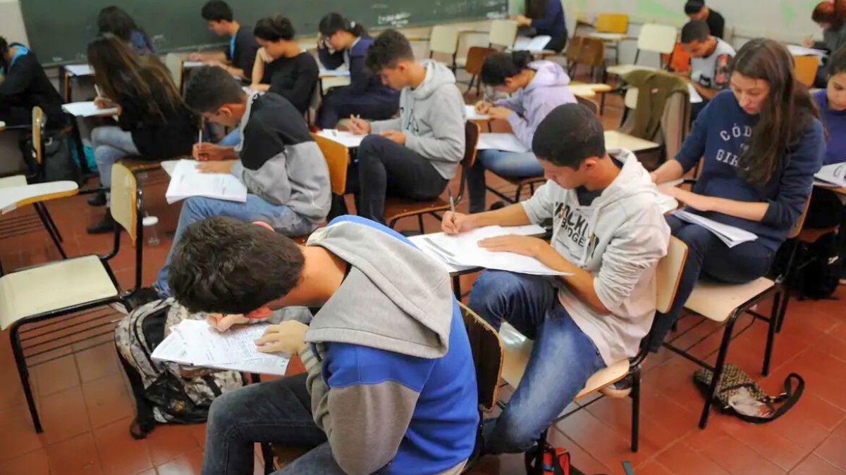Estudantes