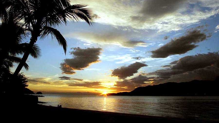 Fim de tarde na praia do Perequê