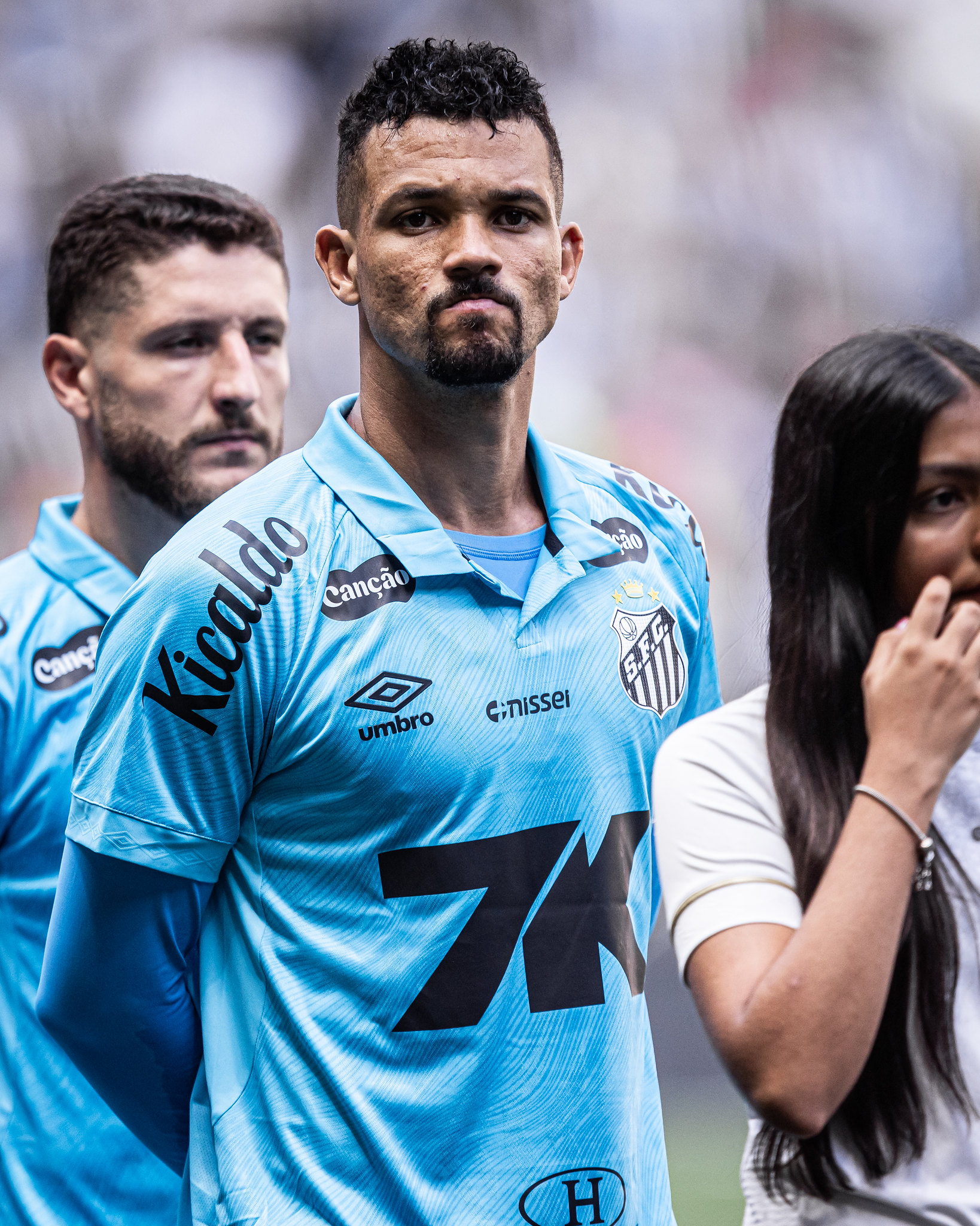 Com um a menos e Neymar em baixa, Santos busca empate com Atlético Mineiro fora de casa