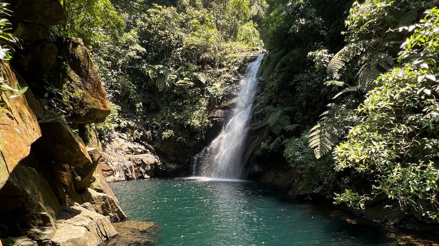 cachoeira da lagoa azul