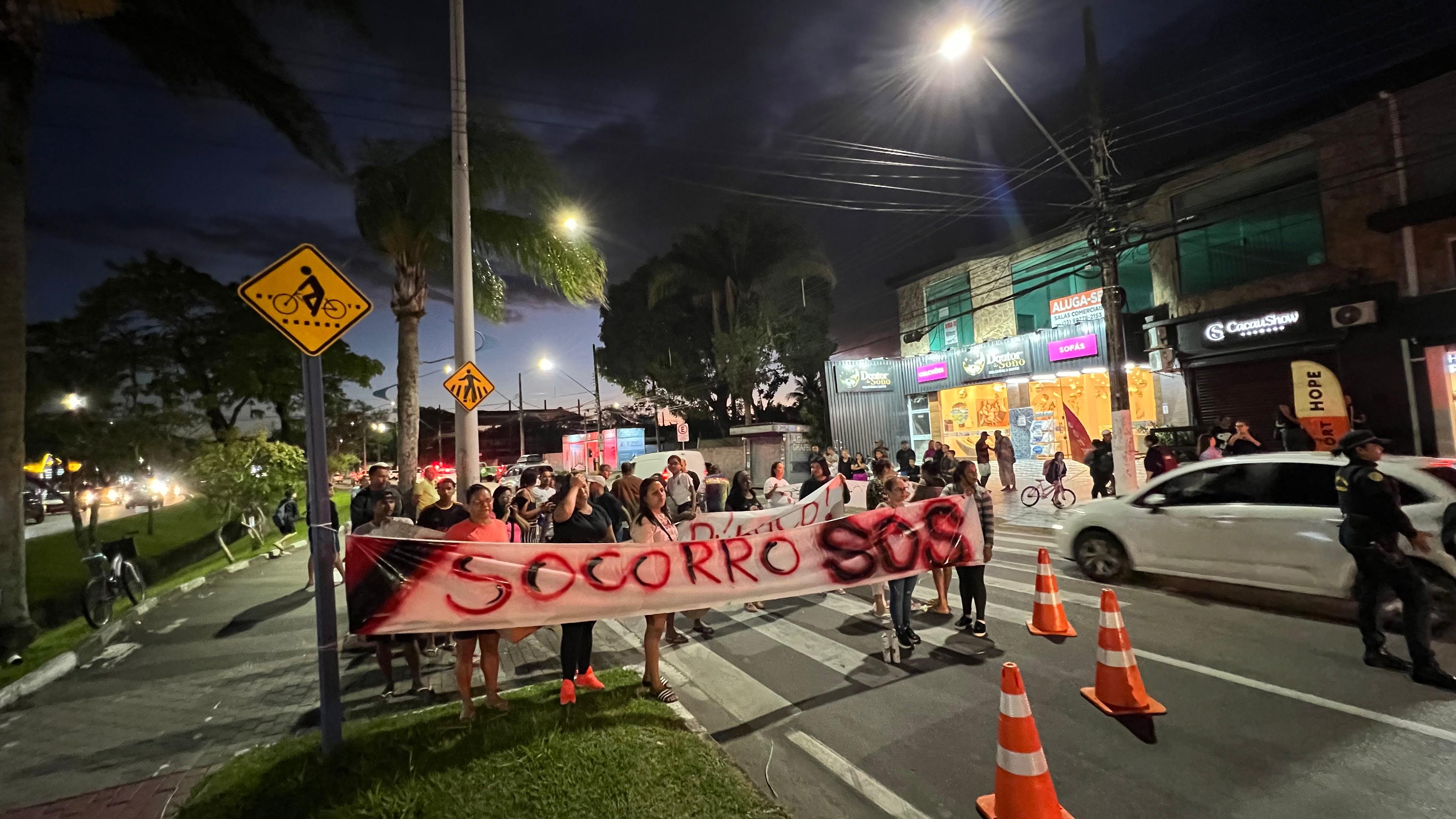 Protesto bloqueou parte da avenida Anchieta, no sentido centro Foto: Lenildo Silva/CN