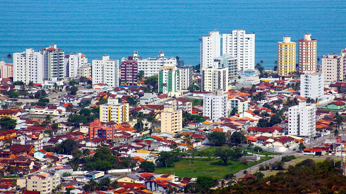 Vista aérea da região da praia Martim de Sá, que registra novos lançamentos imobiliários - Foto Reginaldo Pupo