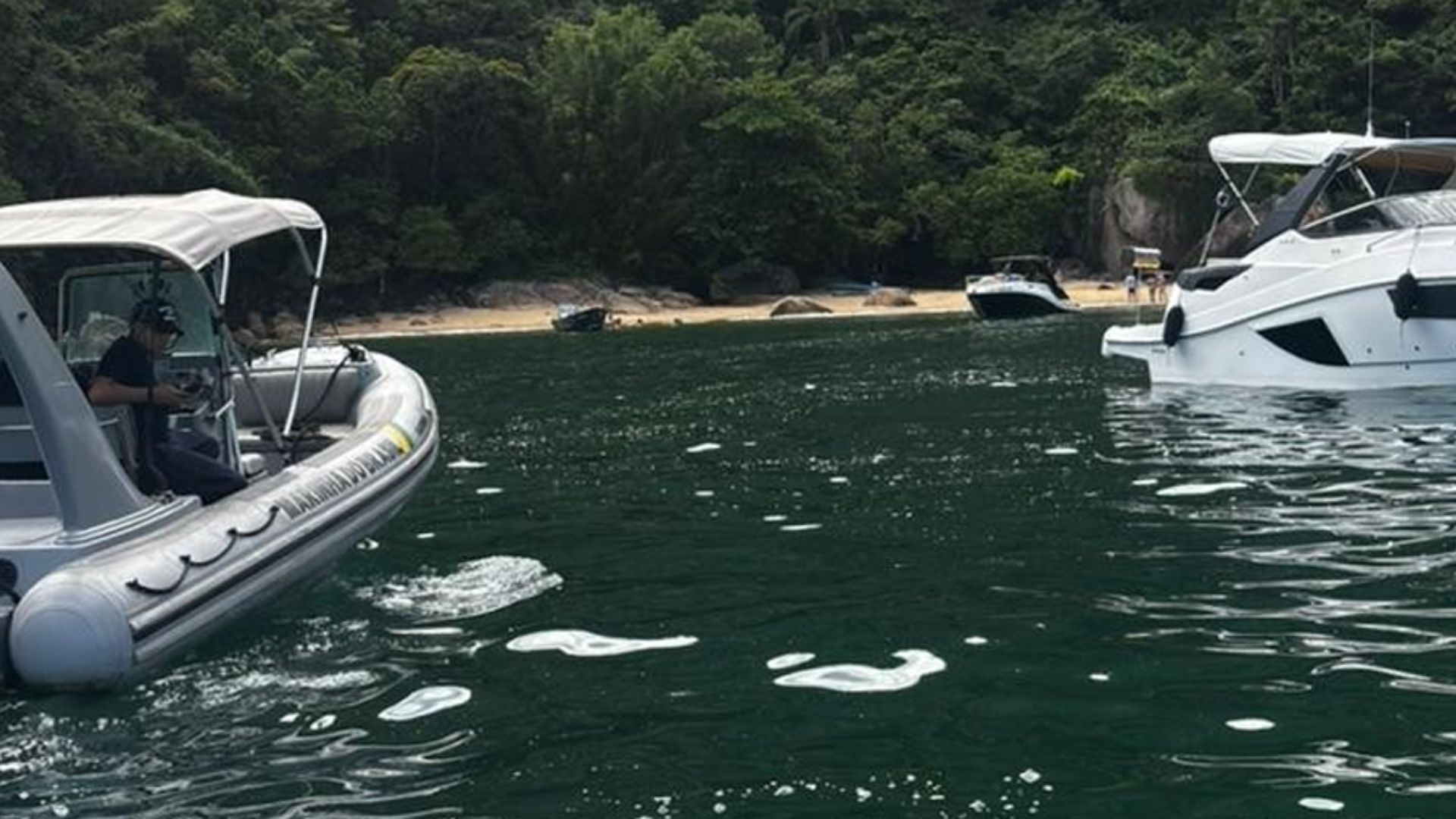 Praia do Moisés integra área de propriedade da União, cedida ao Exército - Divulgação/Capitania dos Portos