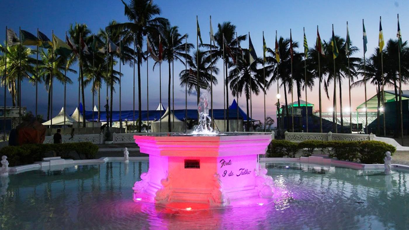 Praça das Bandeiras