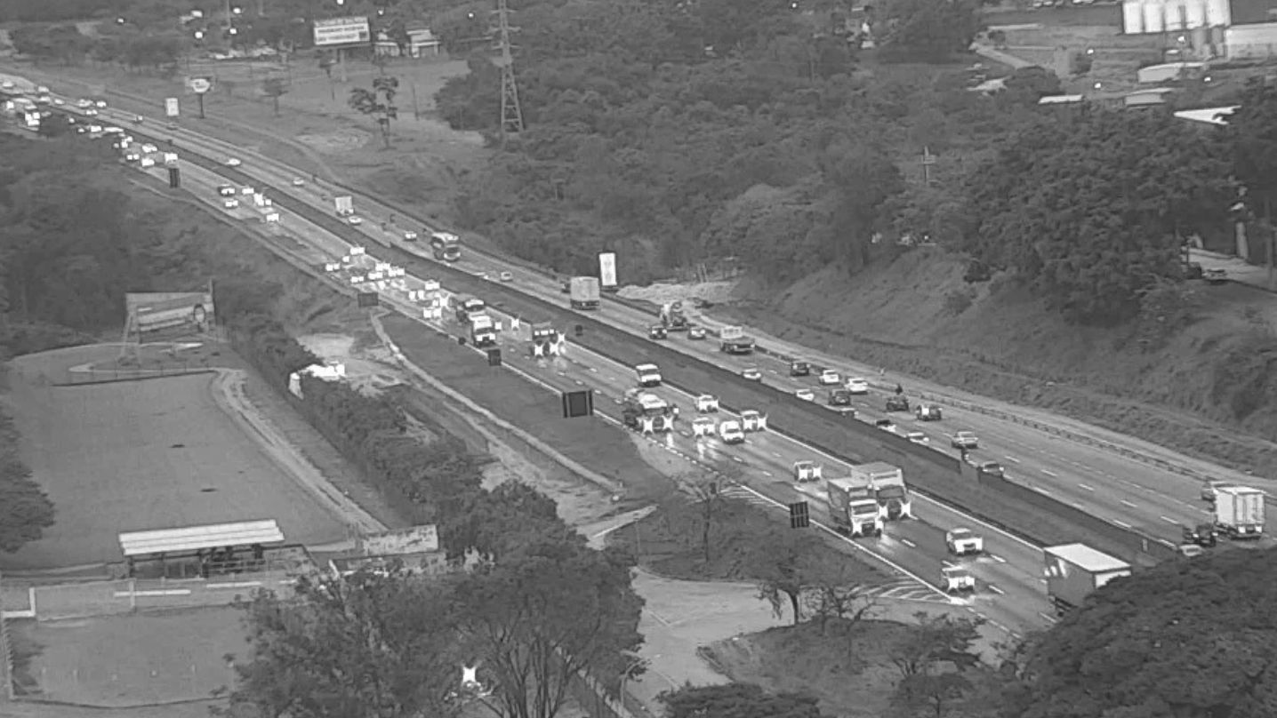 Rodovia Presidente Dutra apresenta pontos de lentidão no sentido Rio-São Paulo - Fonte: CCR Rio SP