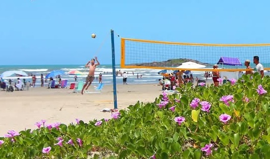 imagem da praia do gaivota
