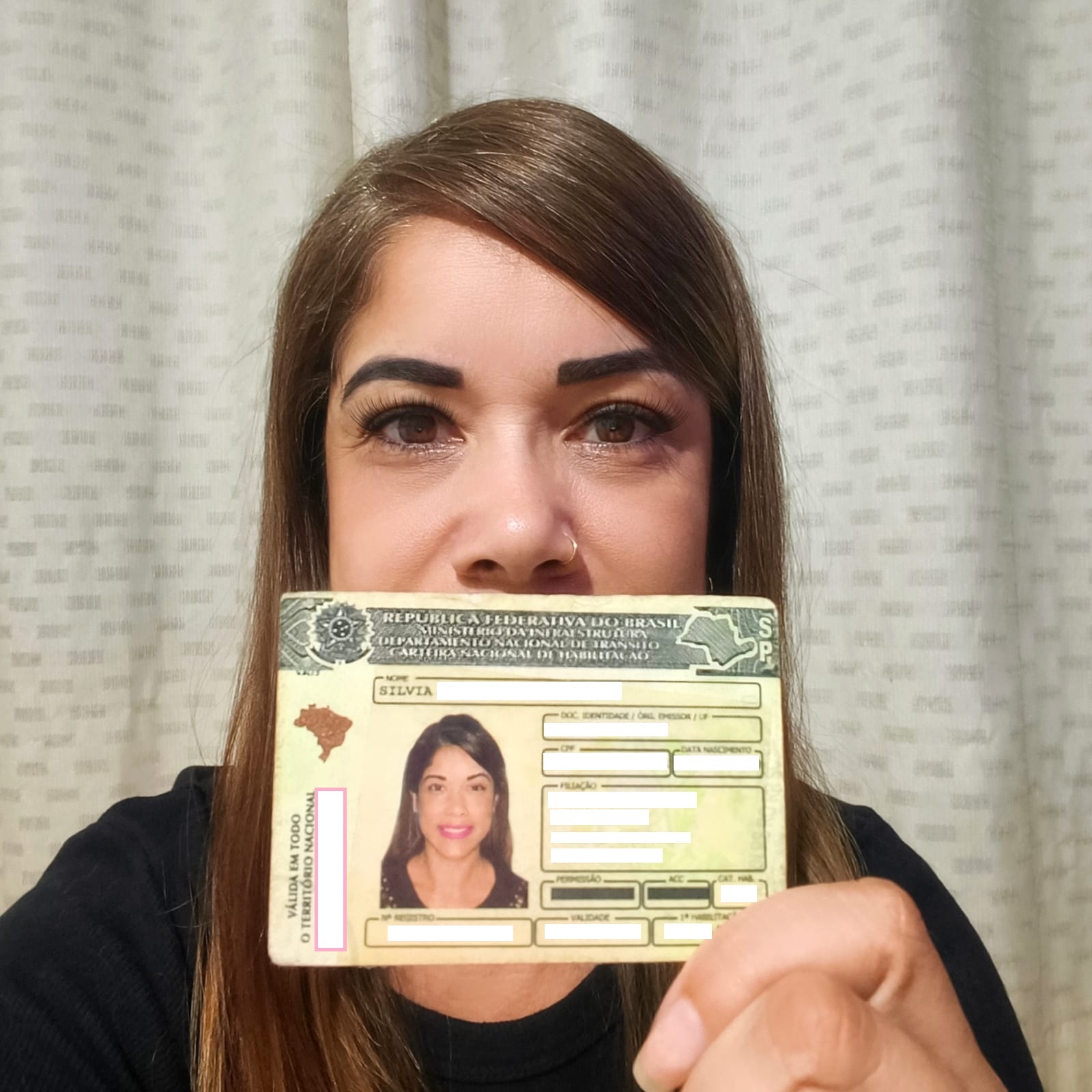 Silvia com o documento alterado